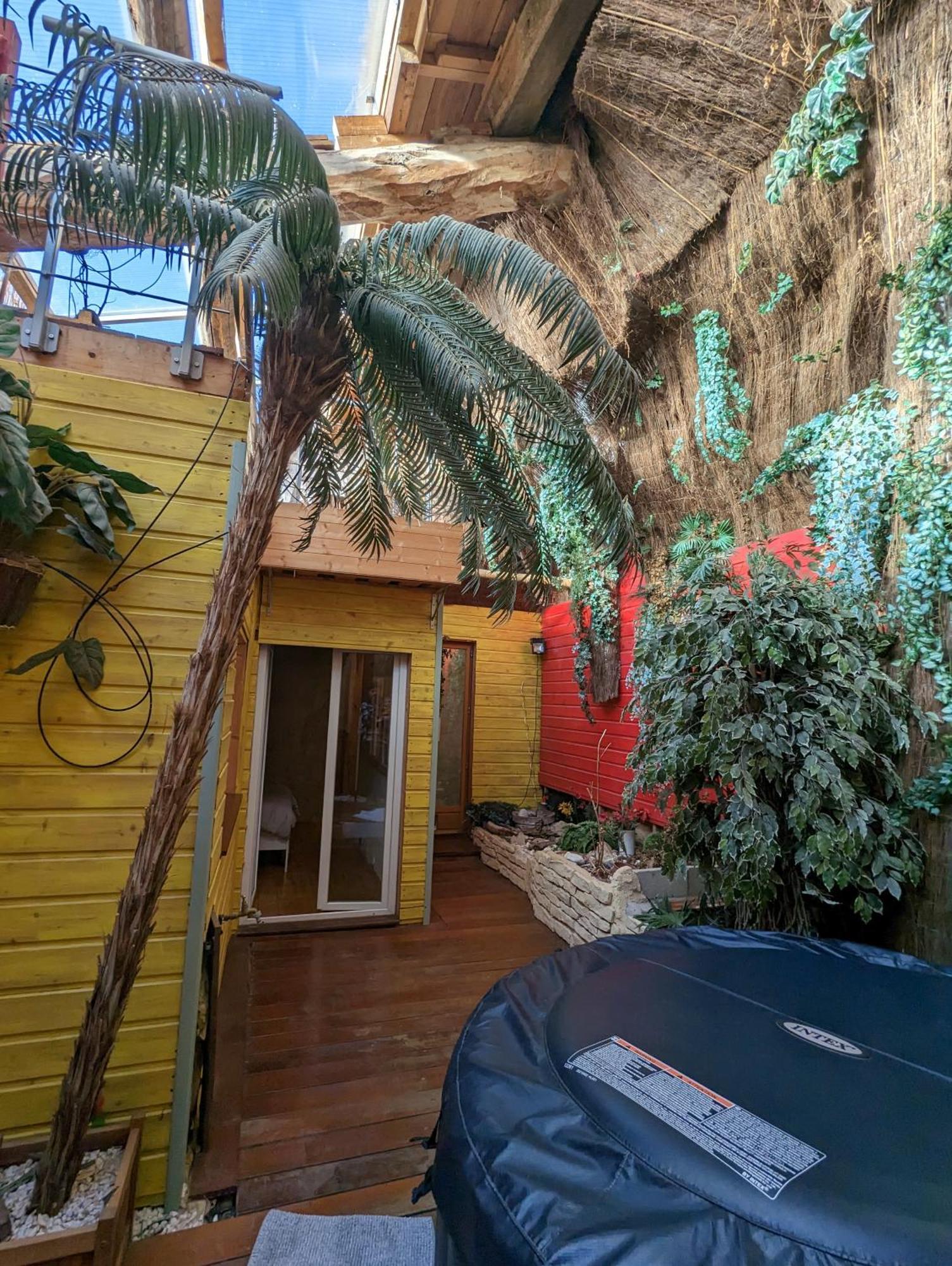 Maison De Village, Jacuzzi, Salle Cinema Valencin Exterior foto