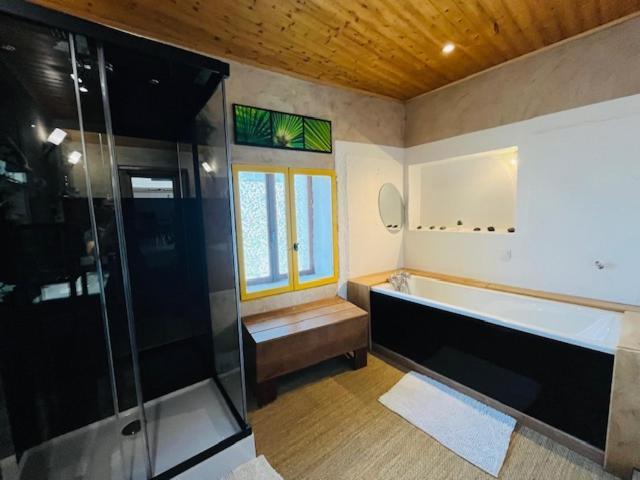 Maison De Village, Jacuzzi, Salle Cinema Valencin Exterior foto