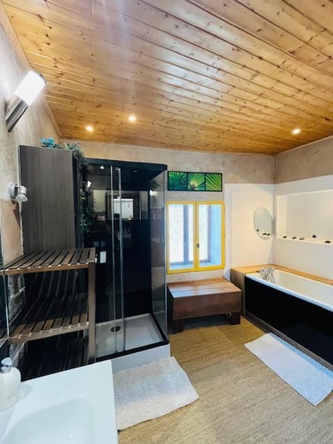 Maison De Village, Jacuzzi, Salle Cinema Valencin Exterior foto